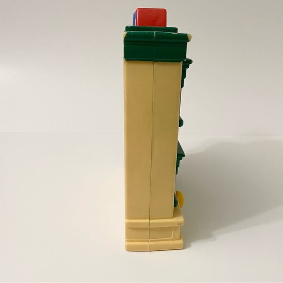 2010 Playskool Sesame Street Hide N Seek Pals Elmo W/ Sounds Pop Out Doors - Picture 11 of 16